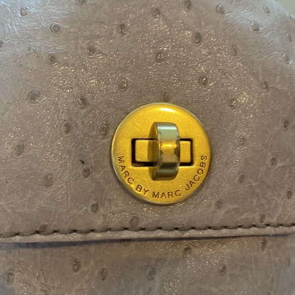 MARC BY MARC JACOBS Ostrich embossed handbag - Picture 3 of 8